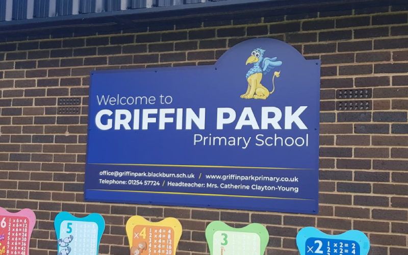 New external school signage in greater manchester