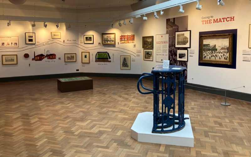 bespoke illustrations by Lucia Vinti and signage and displays by Impression